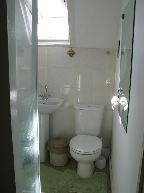 Avebury Life Bed and Breakfast Δωμάτιο φωτογραφία